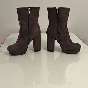 Grey suede boots great condition
